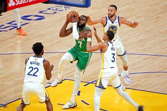 希勒：穆里尼奥未来1年内重回英超 我一点不吃惊