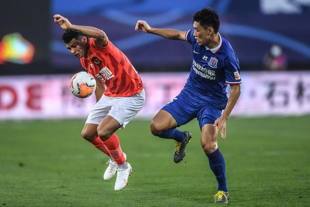 王睿泽18分青岛不敌上海 吴前16分浙江胜吉林